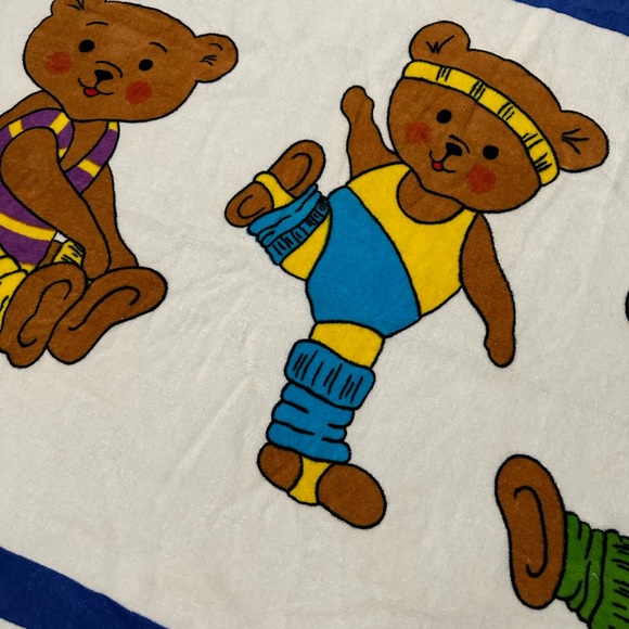 Vintage 1980’s Workout Bear Large Body Huggers Beach Bath Towel White - Picture 7 of 10